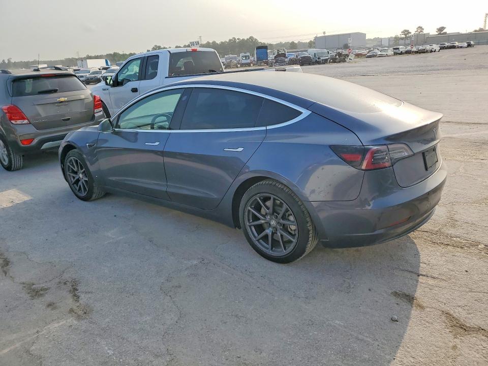 2020 Tesla Model 3 მანქანა იყიდება აუქციონზე, vin: 5YJ3E1EA7LF704997, აუქციონის ნომერი: 61755776