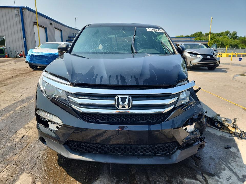 Продаж на аукціоні авто 2017 Honda Pilot, vin: 5FNYF5H50HB012709, номер лоту: 63896386