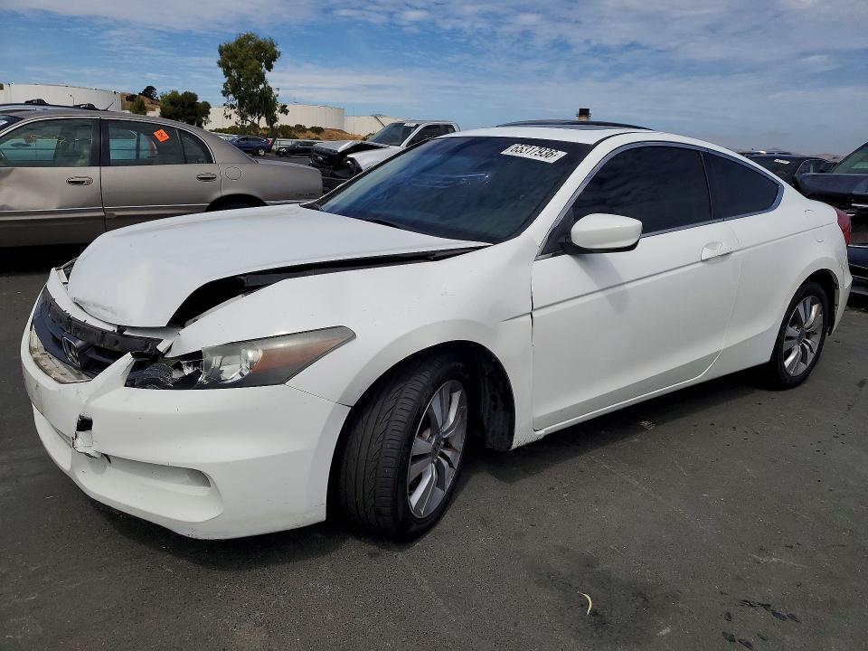 65317936 :رقم المزاد ، 1HGCS1B74CA005533 vin ، 2012 Honda Accord مزاد بيع