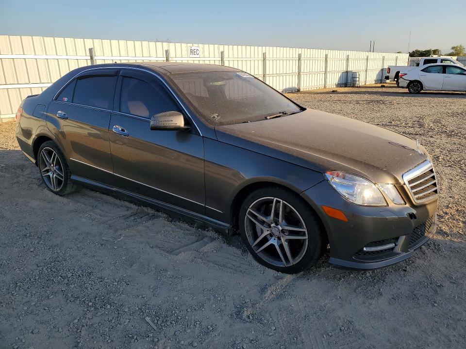 2013 Mercedes-benz E მანქანა იყიდება აუქციონზე, vin: WDDHF9BB9DA692091, აუქციონის ნომერი: 64125306
