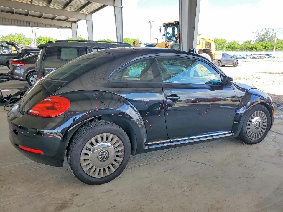 Продажа на аукционе авто 2013 Volkswagen Beetle, vin: 3VWJX7AT3DM661314, номер лота: 64017286