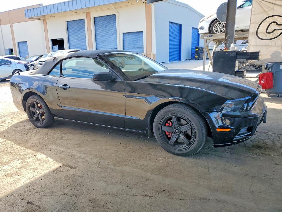 2013 Ford Mustang მანქანა იყიდება აუქციონზე, vin: 1ZVBP8EM1D5203919, აუქციონის ნომერი: 65211906