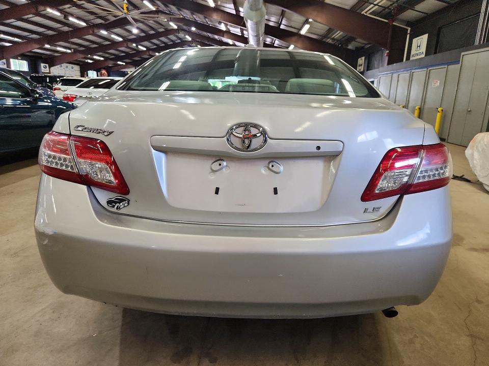 2010 Toyota Camry მანქანა იყიდება აუქციონზე, vin: 4T1BF3EK1AU031072, აუქციონის ნომერი: 64254576
