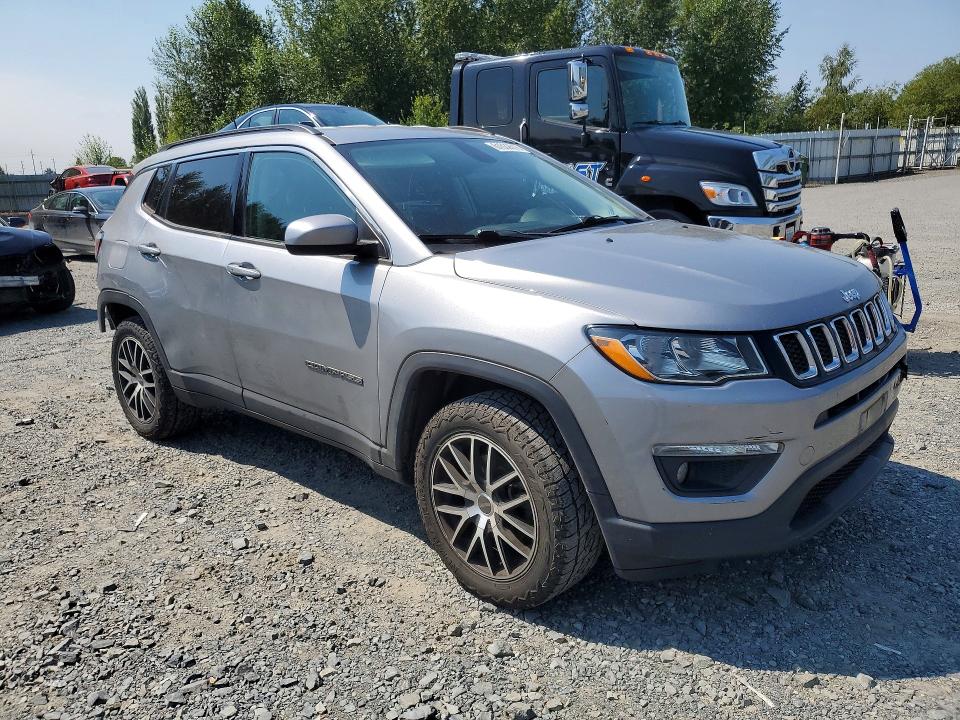 Продаж на аукціоні авто 2017 Jeep Compass, vin: 3C4NJDBB0HT652110, номер лоту: 61632616