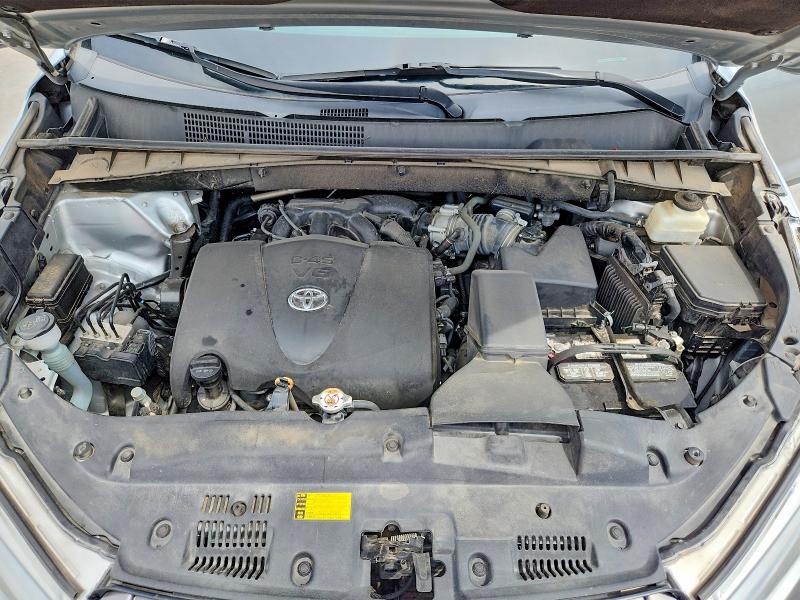 2019 Toyota Highlander მანქანა იყიდება აუქციონზე, vin: 5TDKZRFH2KS565138, აუქციონის ნომერი: 65176006