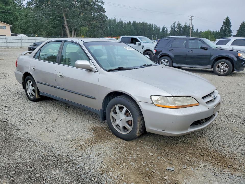 Продаж на аукціоні авто 1998 Honda Accord, vin: 1HGCG5540WA251560, номер лоту: 65142306