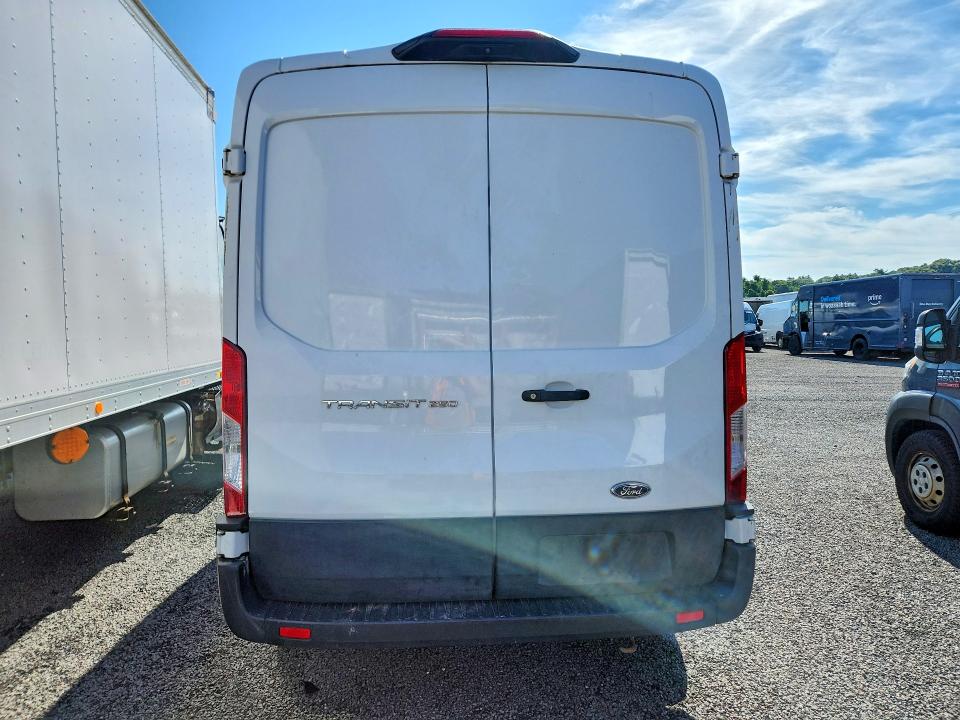 2021 Ford Transit მანქანა იყიდება აუქციონზე, vin: 1FTBR1C83MKA27242, აუქციონის ნომერი: 62644986