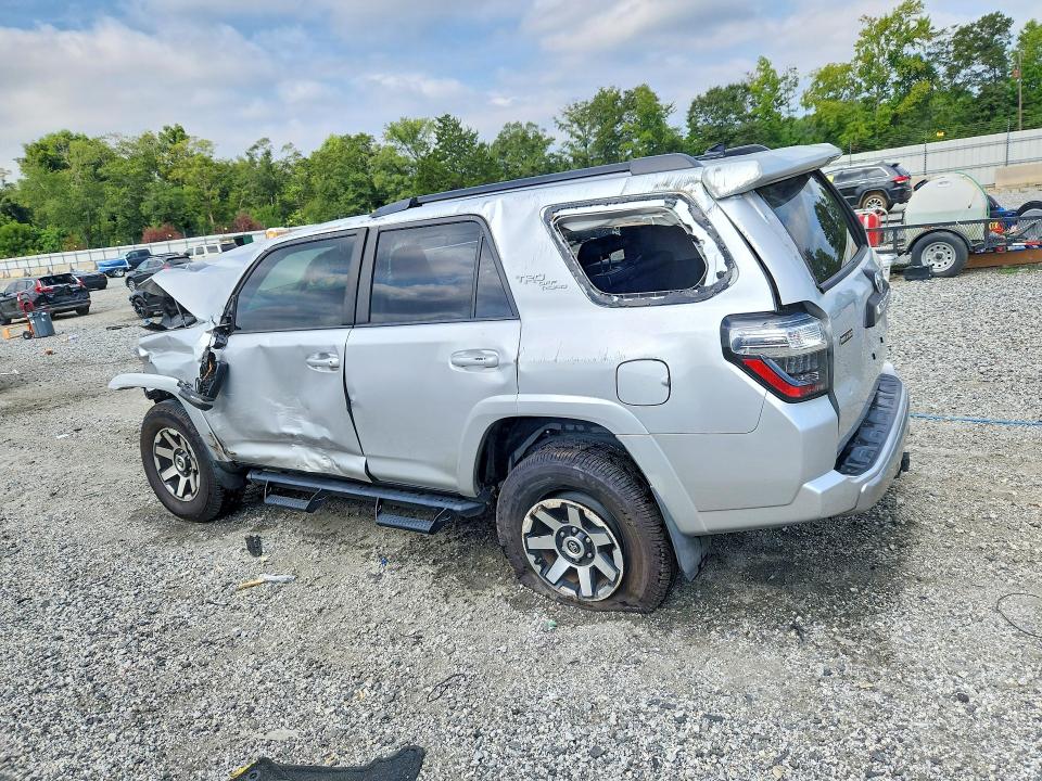 2021 Toyota 4runner მანქანა იყიდება აუქციონზე, vin: JTERU5JR0M5861950, აუქციონის ნომერი: 66016636