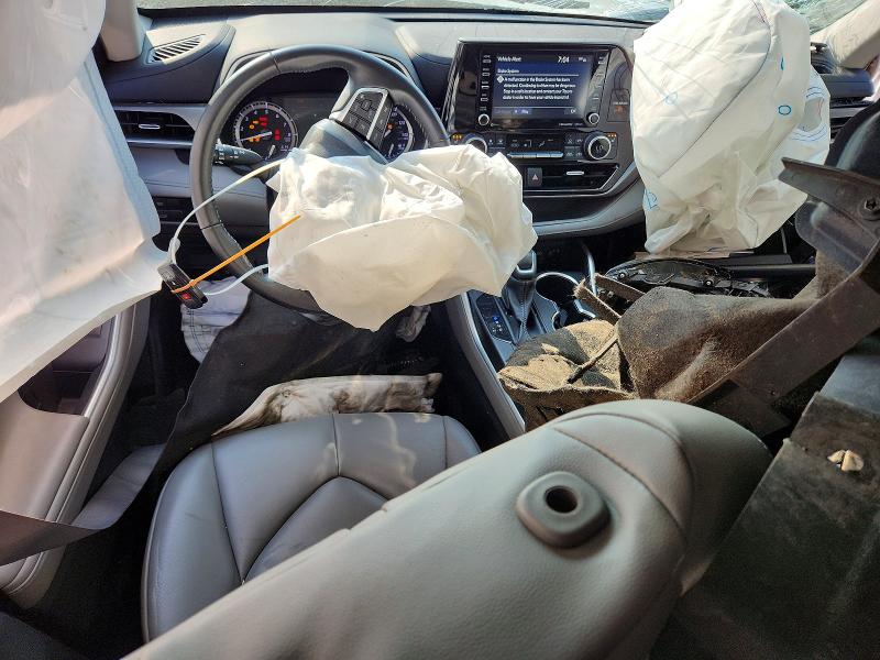 Aukcja sprzedaży 2022 Toyota Highlander, vin: 5TDGZRBH8NS586172, numer aukcji: 63683286