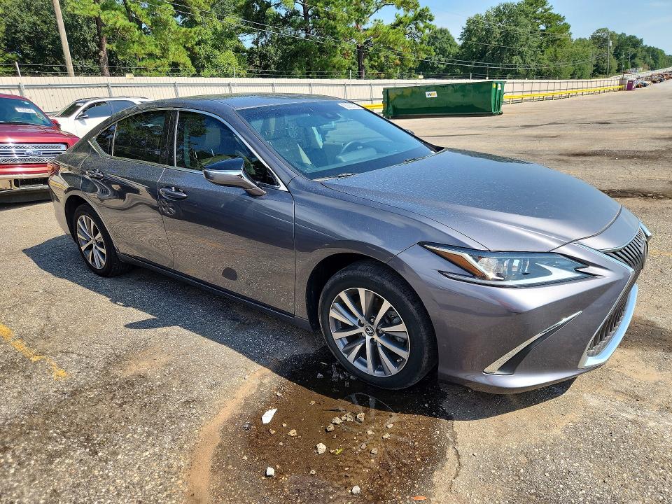 65689796 :رقم المزاد ، 58ACZ1B17MU094590 vin ، 2021 Lexus Es 350 مزاد بيع