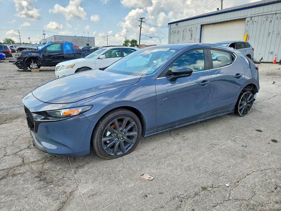 61645566 :رقم المزاد ، JM1BPBLL8T1868848 vin ، 2026 Mazda 3 مزاد بيع