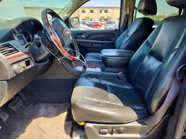 Продажа на аукционе авто 2011 Cadillac Escalade, vin: 1GYS3AEF1BR211364, номер лота: 65988616