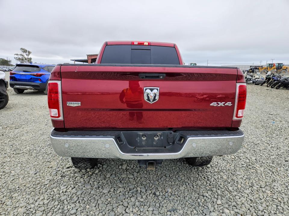 65057366 :رقم المزاد ، 3C6UR5FL6JG115079 vin ، 2018 Ram 2500 مزاد بيع
