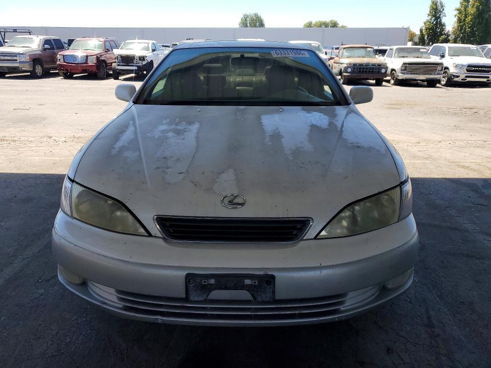 1998 Lexus Es მანქანა იყიდება აუქციონზე, vin: JT8BF28G4W5051239, აუქციონის ნომერი: 63331986