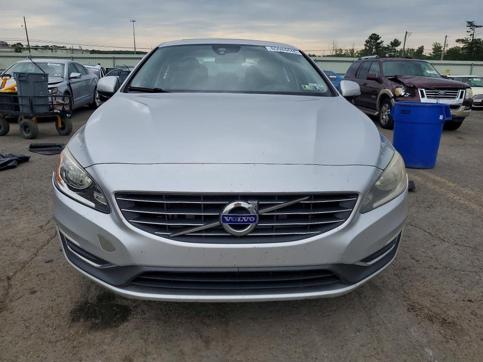 2014 Volvo S60 მანქანა იყიდება აუქციონზე, vin: YV1612FS9E2290949, აუქციონის ნომერი: 65984446