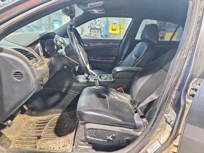 63230556 :رقم المزاد ، 2C3CCAKG4EH260445 vin ، 2014 Chrysler 300c مزاد بيع