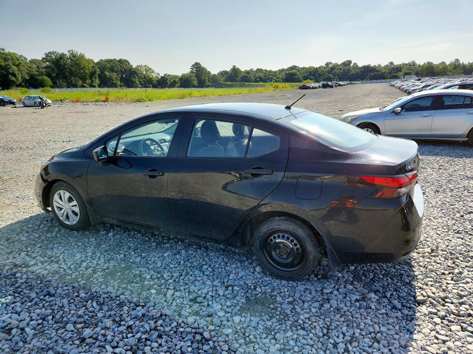 64513396 :رقم المزاد ، 3N1CN8DV3LL886845 vin ، 2020 Nissan Versa مزاد بيع
