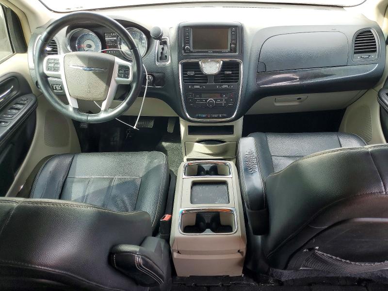 66190196 :رقم المزاد ، 2C4RC1BG0FR718094 vin ، 2015 Chrysler Town & Country مزاد بيع