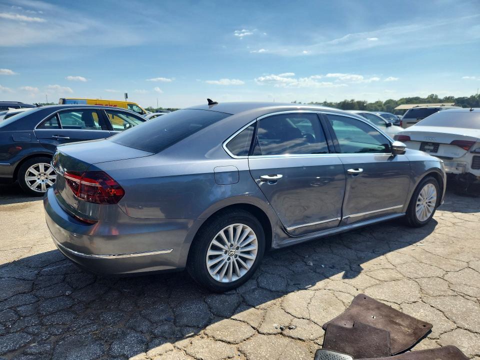 Продажа на аукционе авто 2017 Volkswagen Passat, vin: 1VWBT7A37HC031156, номер лота: 65200916