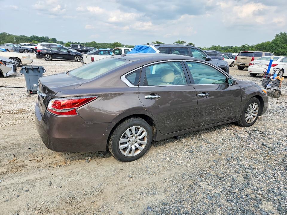 Продажа на аукционе авто 2015 Nissan Altima, vin: 1N4AL3AP4FN336051, номер лота: 65202876