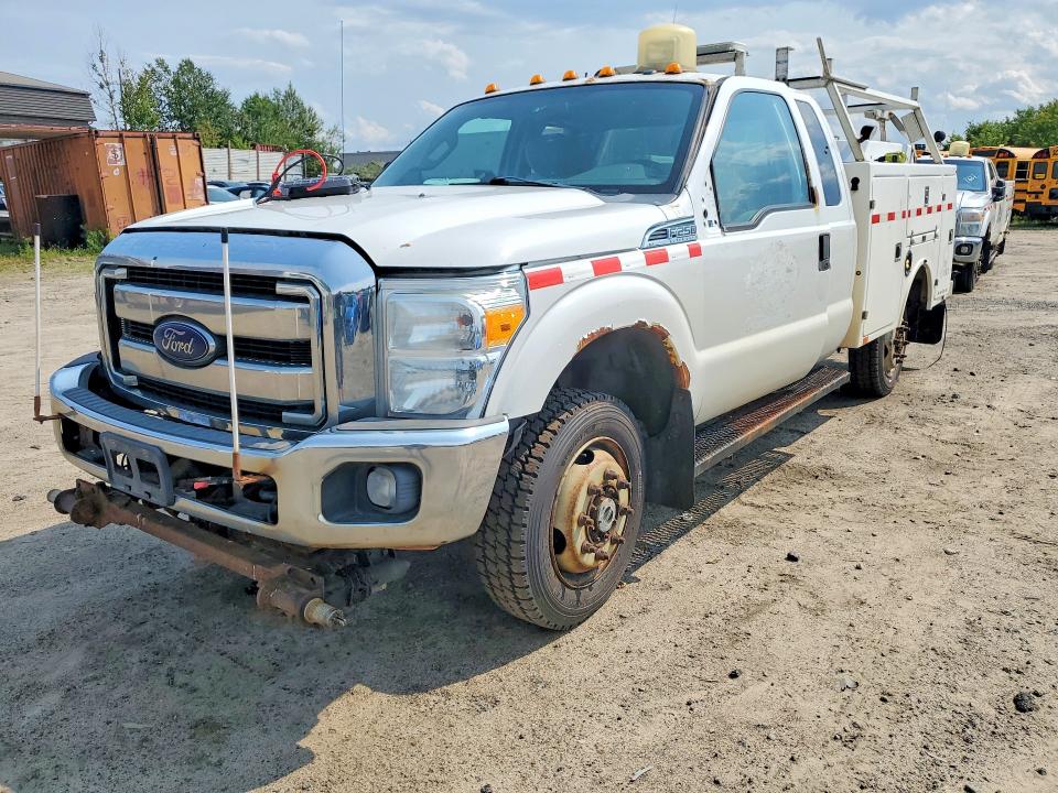 62806726 :رقم المزاد ، 1FT7X2B61FEA19546 vin ، 2015 Ford F250 مزاد بيع