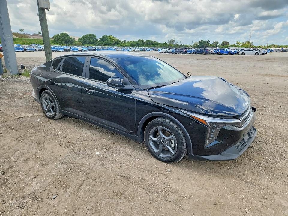 2026 Kia K4 მანქანა იყიდება აუქციონზე, vin: 3KPFT4DE6TE298046, აუქციონის ნომერი: 66252286
