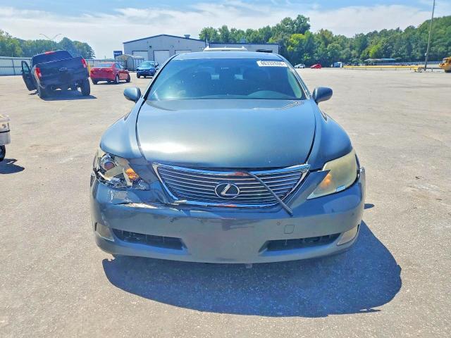 66332606 :رقم المزاد ، JTHGL46F885023077 vin ، 2008 Lexus Ls مزاد بيع
