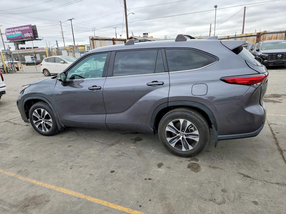 65034126 :رقم المزاد ، 5TDKDRAH4PS526807 vin ، 2023 Toyota Highlander مزاد بيع