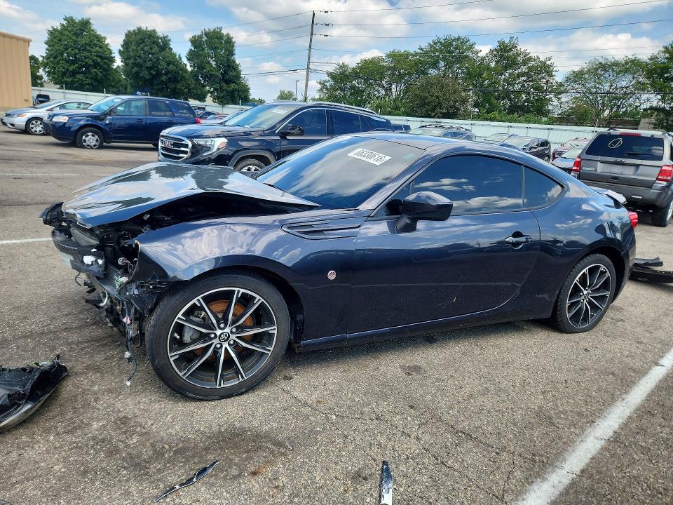 66330616 :رقم المزاد ، JF1ZNAA17H8710117 vin ، 2017 Toyota 86 مزاد بيع
