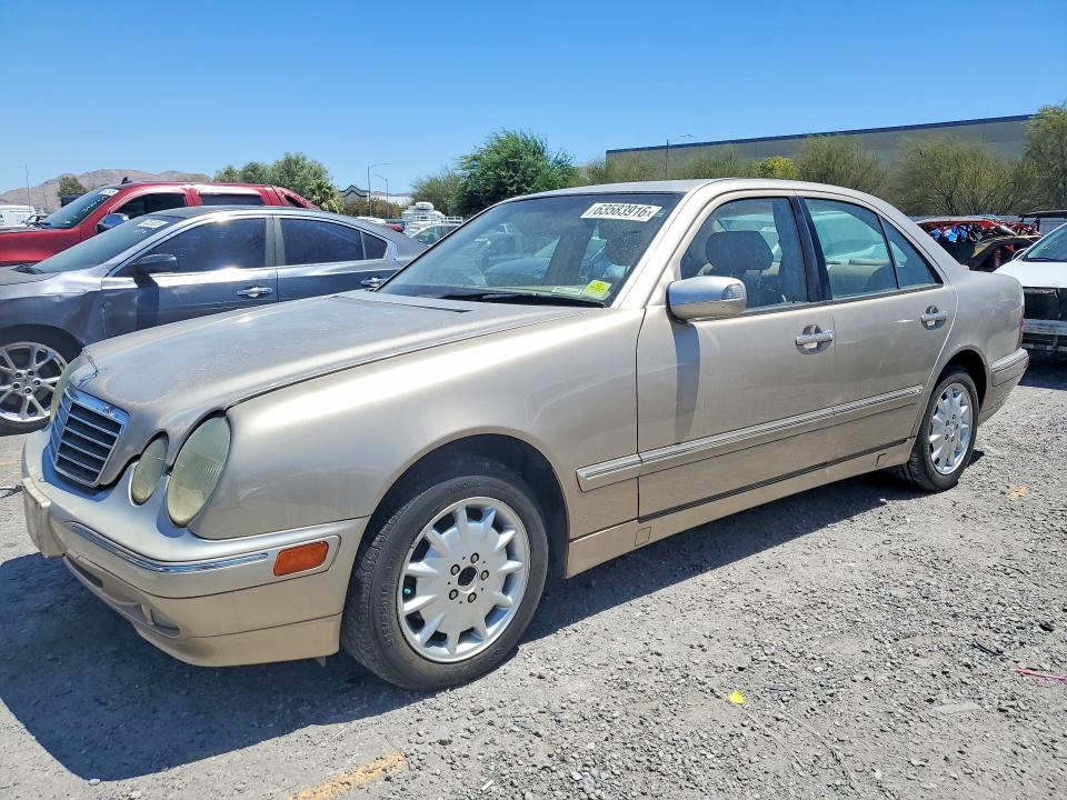 2000 Mercedes-benz E მანქანა იყიდება აუქციონზე, vin: WDBJF82J2YX039715, აუქციონის ნომერი: 63583916