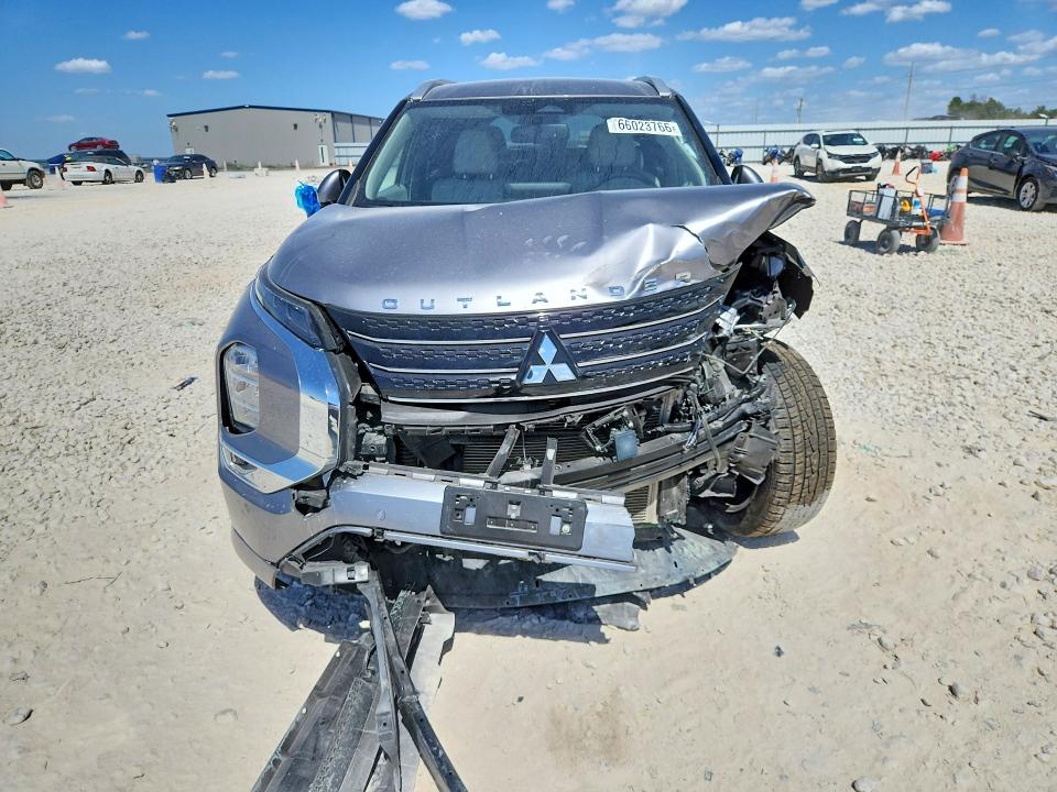 66023766 :رقم المزاد ، JA4J3VA82PZ031974 vin ، 2023 Mitsubishi Outlander مزاد بيع
