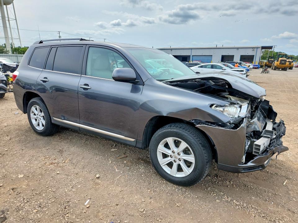 Продажа на аукционе авто 2013 Toyota Highlander, vin: 5TDBK3EH2DS245467, номер лота: 67143286