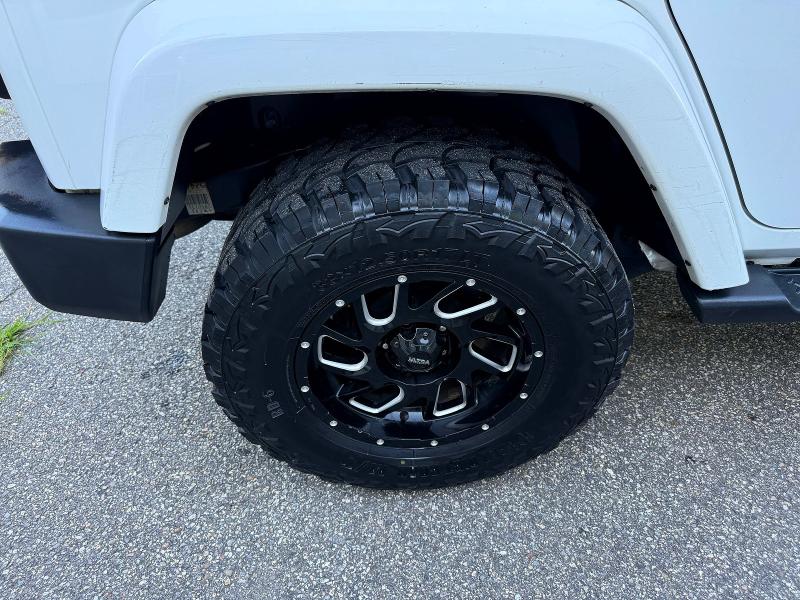 64137816 :رقم المزاد ، 1C4BJWEG5EL105525 vin ، 2014 Jeep Wrangler Unlimited مزاد بيع