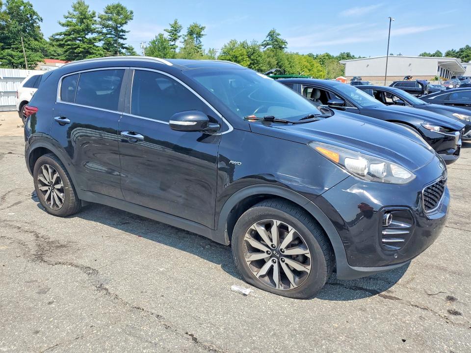 Продажа на аукционе авто 2017 Kia Sportage, vin: KNDPNCAC7H7228493, номер лота: 64362646