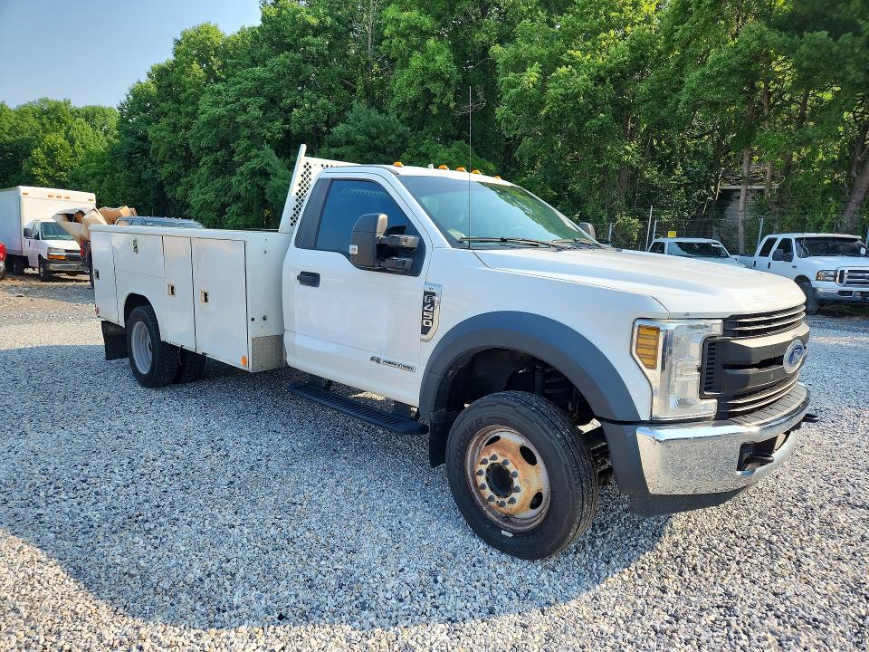 2018 Ford F450 მანქანა იყიდება აუქციონზე, vin: 1FDUF4GT8JED02059, აუქციონის ნომერი: 59849376