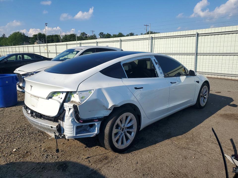 2022 Tesla Model 3 მანქანა იყიდება აუქციონზე, vin: 5YJ3E1EA9NF238704, აუქციონის ნომერი: 64091066