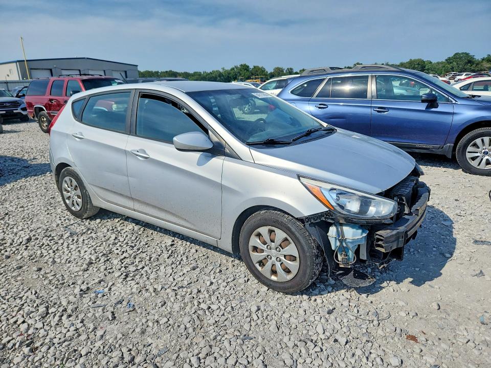 2017 Hyundai Accent მანქანა იყიდება აუქციონზე, vin: KMHCT5AE3HU315645, აუქციონის ნომერი: 64513286
