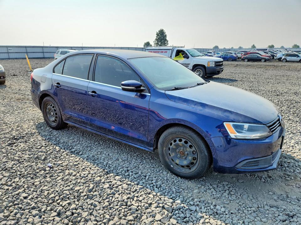 Продажа на аукционе авто 2013 Volkswagen Jetta, vin: 3VWDP7AJ1DM382777, номер лота: 64485196