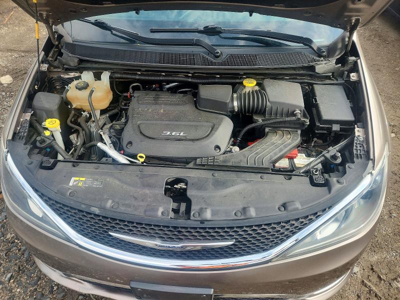 Продаж на аукціоні авто 2017 Chrysler Pacifica, vin: 2C4RC1BG2HR744795, номер лоту: 63679986