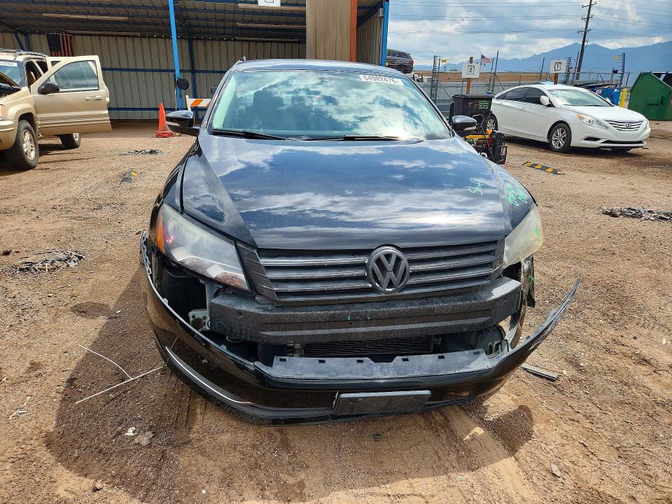 2014 Volkswagen Passat მანქანა იყიდება აუქციონზე, vin: 1VWAT7A39EC059256, აუქციონის ნომერი: 64982476
