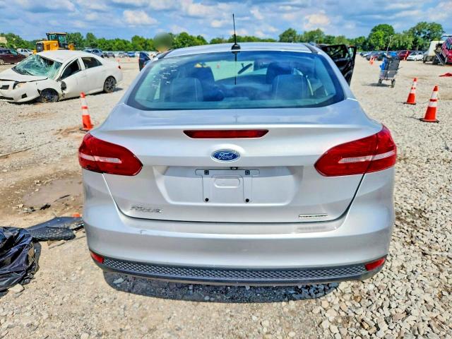 Продажа на аукционе авто 2016 Ford Focus, vin: 1FADP3E27GL211722, номер лота: 65132366