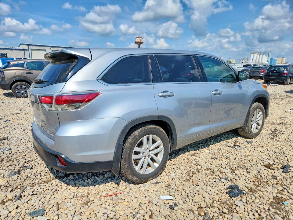 Продажа на аукционе авто 2015 Toyota Highlander, vin: 5TDBKRFH3FS173442, номер лота: 63801816