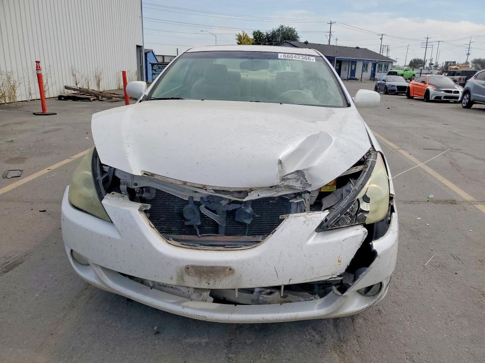 66042366 :رقم المزاد ، 4T1CE38P44U831013 vin ، 2004 Toyota Camry Solara مزاد بيع