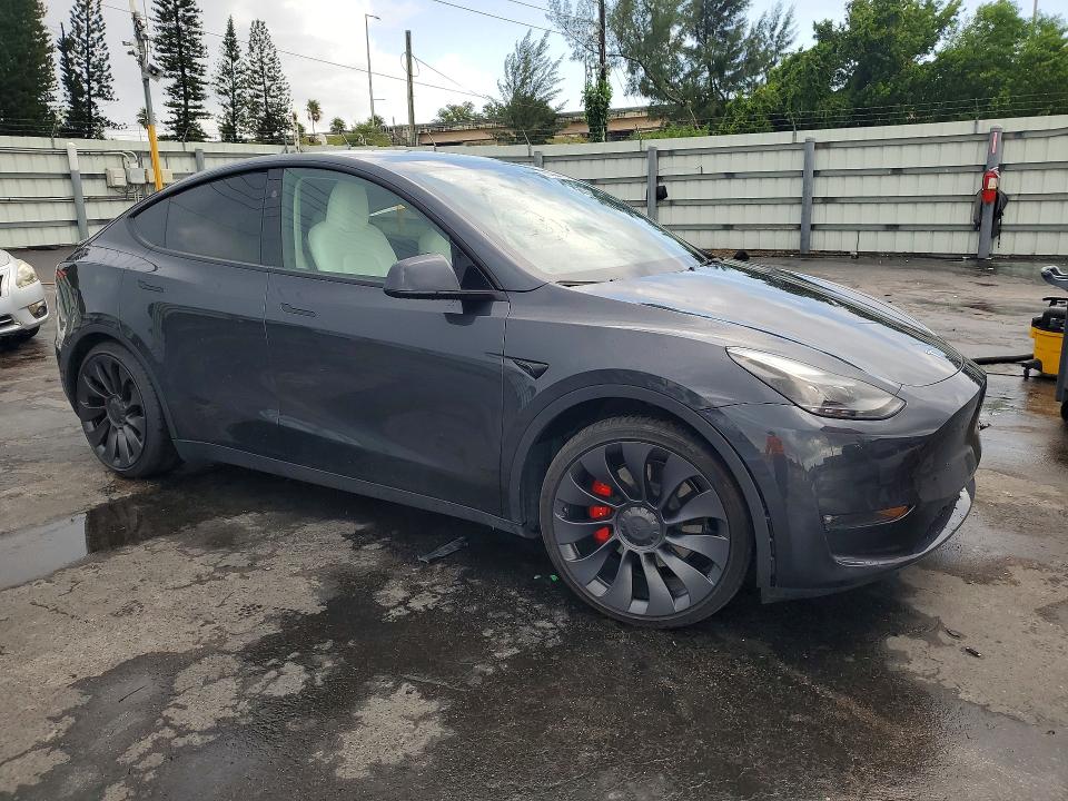 Продажа на аукционе авто 2024 Tesla Model Y, vin: 7SAYGDEF5RF027229, номер лота: 66358476