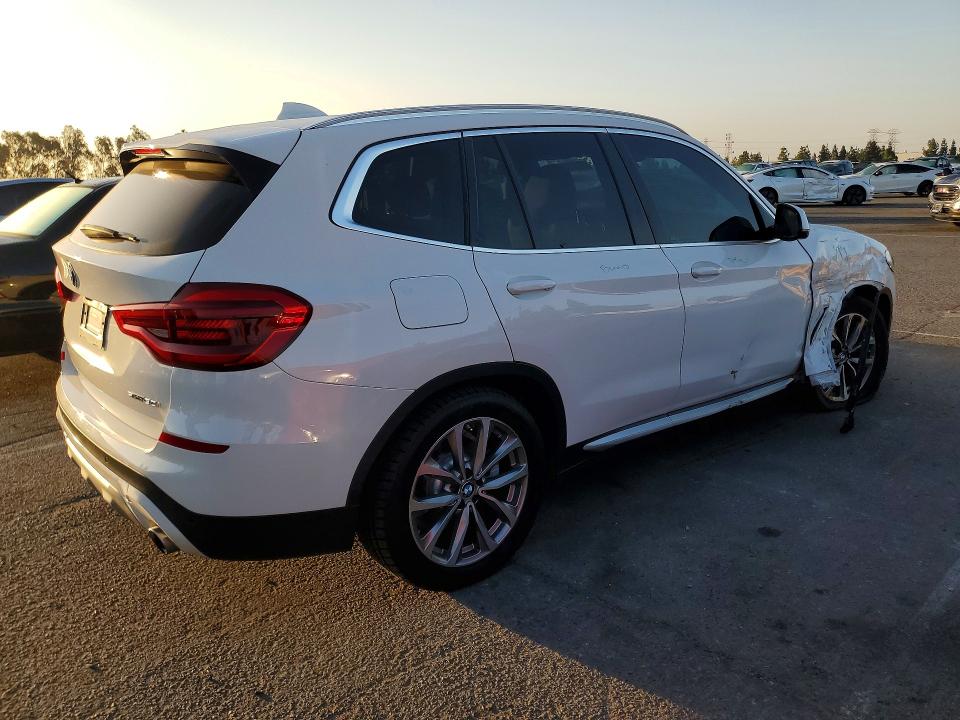 63313876 :رقم المزاد ، 5UXTR7C51KLF36753 vin ، 2019 Bmw X3 مزاد بيع