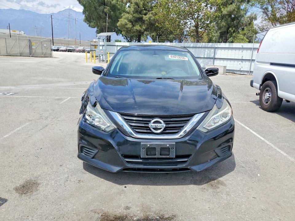 2017 Nissan Altima მანქანა იყიდება აუქციონზე, vin: 1N4AL3AP1HN341324, აუქციონის ნომერი: 64813056