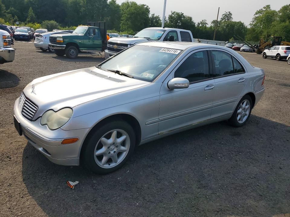 2001 Mercedes-benz C მანქანა იყიდება აუქციონზე, vin: WDBRF61J21F131458, აუქციონის ნომერი: 64264116