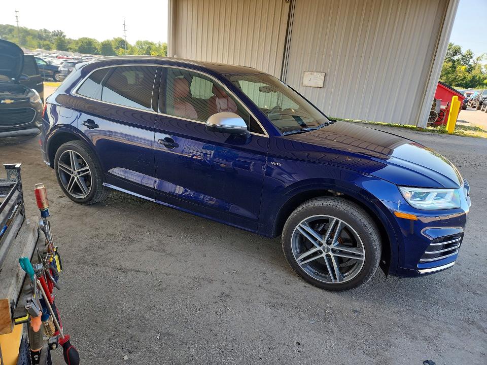 2018 Audi Sq5 მანქანა იყიდება აუქციონზე, vin: WA1A4AFY4J2148602, აუქციონის ნომერი: 63936116