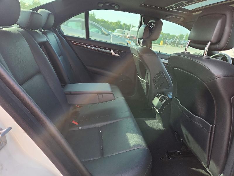 64319036 :رقم المزاد ، WDDGF4HB6EA941079 vin ، 2014 Mercedes-benz C مزاد بيع
