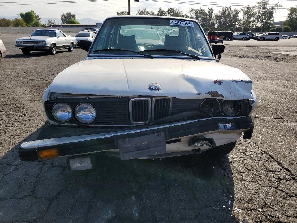 64612346 :رقم المزاد ، WBADK8300E9209129 vin ، 1984 Bmw 528 مزاد بيع